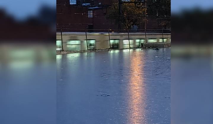 Línea A del Metro de CdMx suspende servicio de Guelatao a La Paz, tras inundación por lluvia
