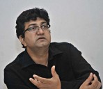 Lyricist Prasoon Joshi honoured with MP govt’s National Kishore Kumar Award