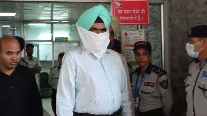 Rs 5 cr cash found at Punjab police DIG Bhullar's home, court sends him to 14