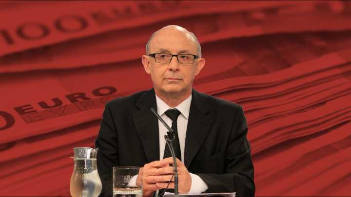 El juez del caso Montoro prorroga la instrucción hasta 2026 para interrogar al exministro y los otros investigados