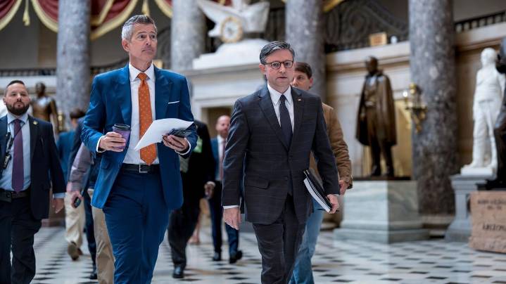 No sign of progress of ending federal government shutdown
