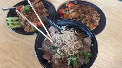 Dine and Dish: Thai Wok & Cafe in northwest Fresno
