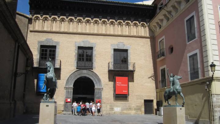 Del robo en el Louvre a los hurtos sin resolver en los museos de Zaragoza