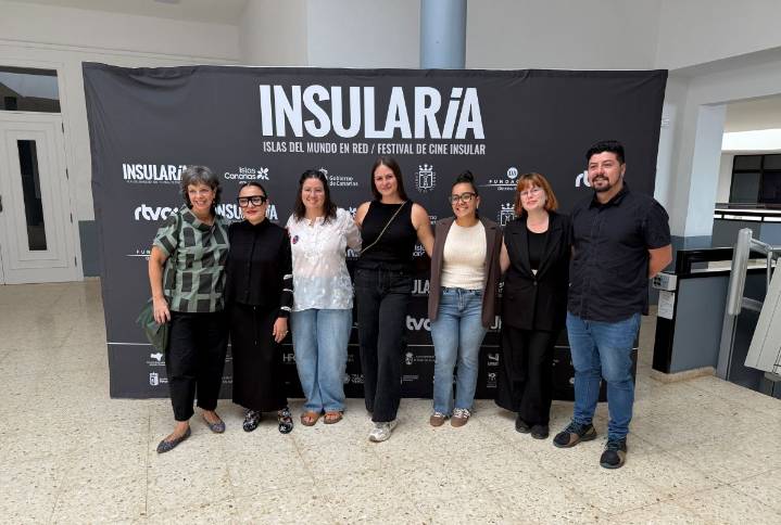 El Festival Insularia se despide con la vuelta de Candela Peña a El Hierro