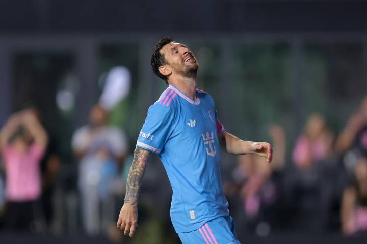 Deadspin | Lionel Messi skips Argentina match, could play for Miami vs. Atlanta