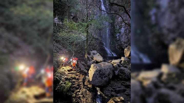 Herido grave un turista al caer a la cascada de Augacaída, en la Ribeira Sacra
