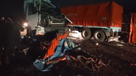 Choque frontal entre dos camiones en la Ruta 11: un conductor hospitalizado