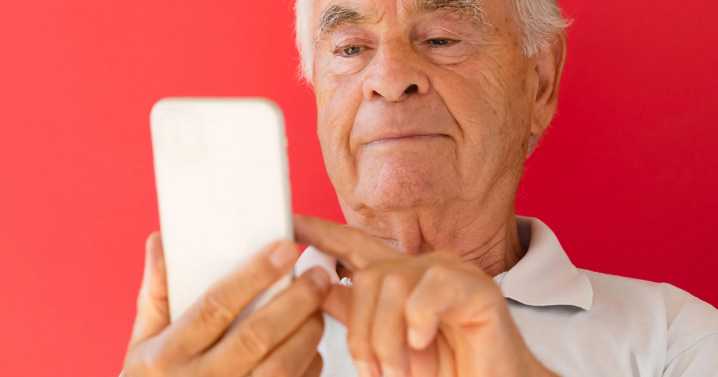 Study Finds Mobile Health Apps Help Older Adults Better Manage Diabetes