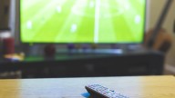 El CEO de Movistar Plus asegura que en España casi la mitad de la gente que ve fútbol lo piratea: "Socialmente no está mal visto"