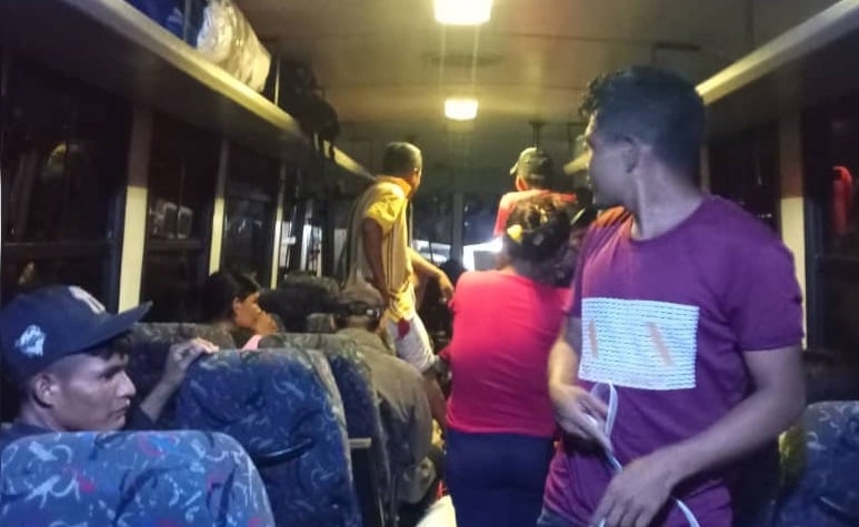 Devuelven a la fuerza a 20 indígenas desde Caracas a Machiques, durante un allanamiento en casa de defensor de DDHH de los indígenas