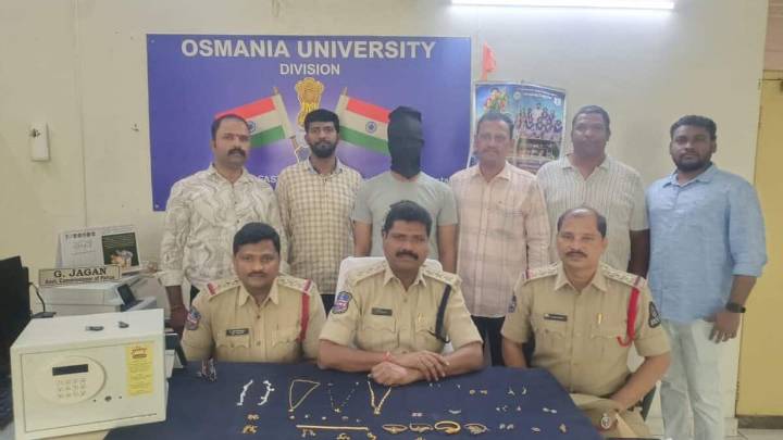Man held for burglary in Hyderabad; 14.5 tola gold recovered
