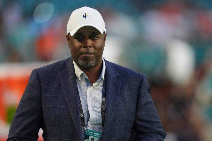 Dolphins, GM Chris Grier agree to part ways amid Miami's ugly start to season