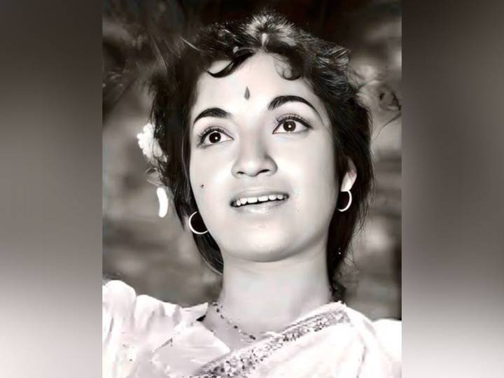Veteran actress Sandhya Shantaram passes away