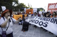 Marcha de jubilados frente al Congreso: represión, corridas y un demorado