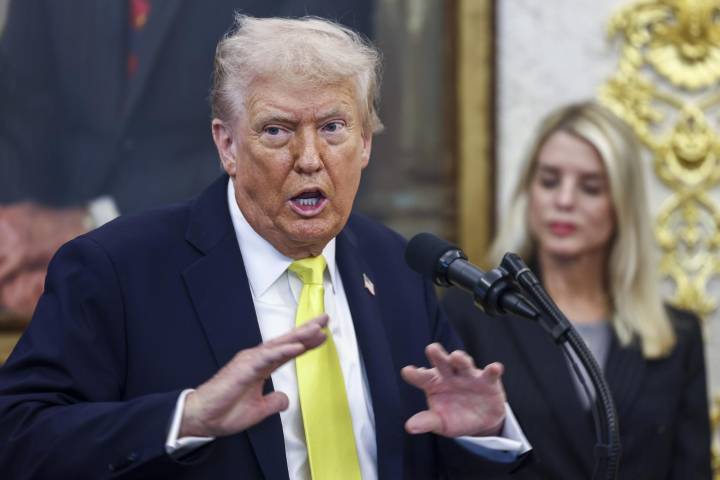 Trump asegura que India dejará de comprar petróleo de Rusia