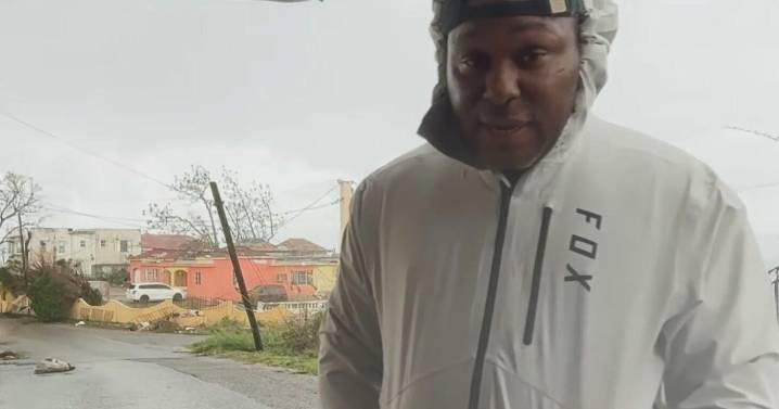 Video shows man using ropes to secure home as Hurricane Melissa hit Jamaica: "Everybody's roof is gone"