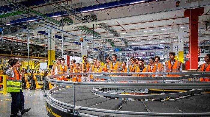 Amazon recorta plantilla en España: hasta 1.200 empleados afectados en Madrid y Barcelona