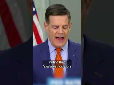 Fed cuts rates quarter point, with two dissents showing division #shorts #powell #fed #markets