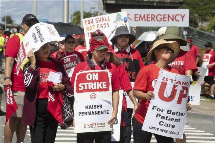 Kaiser caregivers end strike, return to the bargaining table