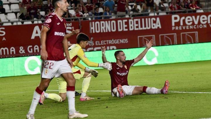 El Real Murcia sigue sin saber ganar (1