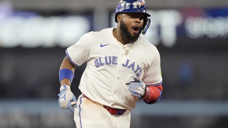 Blue Jays' Vladimir Guerrero Jr. ties Joe Carter, Jose Bautista in legendary Toronto MLB playoff history