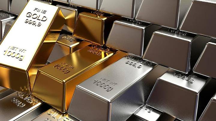 Silver Scales New Peak At ₹1.64 Lakh, Gold Glitters With ₹2,000 Surge — What’s Driving The Precious Metal Rally?