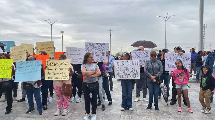 Denuncian comerciantes abusos del director de Comercio