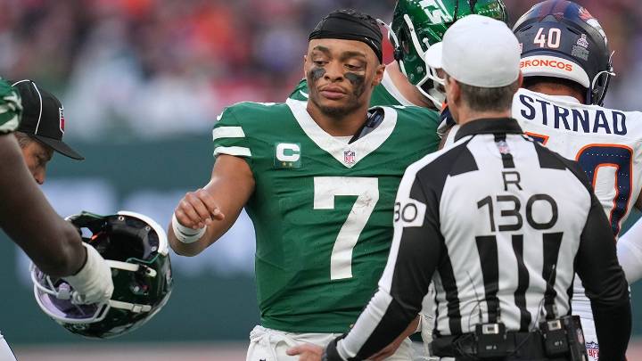 Jets' Aaron Glenn defends Justin Fields after poor play vs Broncos