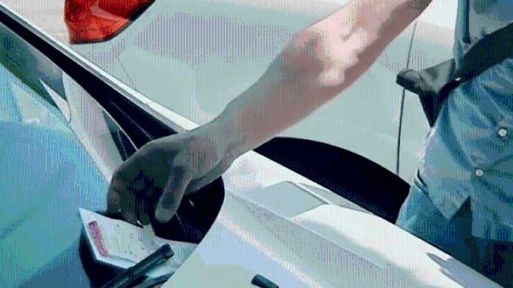 Sandieguinos reciben multas ley de estacionamiento “Daylighting”