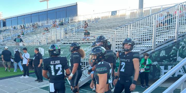 ‘Bows return from bye week to take on Utah State