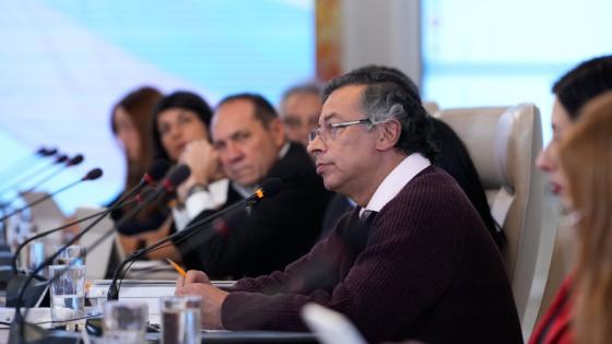 Fiscalía busca condena contra tuitero por amenazas a Petro