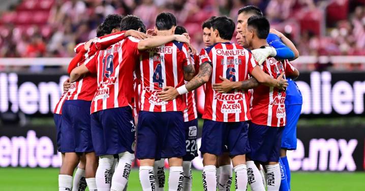 Figura de Chivas sufre FRACTURA y se perderá el resto del Apertura 2025