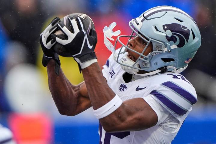 Kansas State beats Kansas 42-17 for 17th straight Sunflower Showdown win