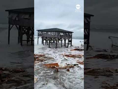 Powerful waves destroy homes In North Carolina