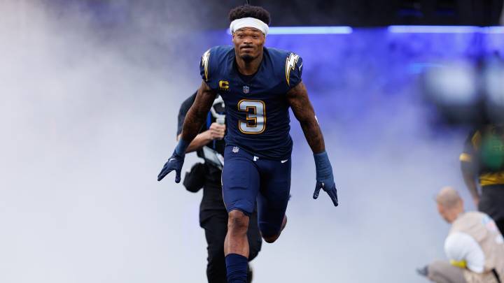 Derwin James, Ladd McConkey set to play Week 9 vs. Titans