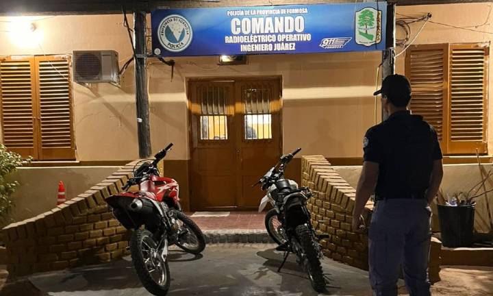 Ingeniero Juárez: La Policía secuestró marihuana, cocaína y sacó dos motos fuera de circulación