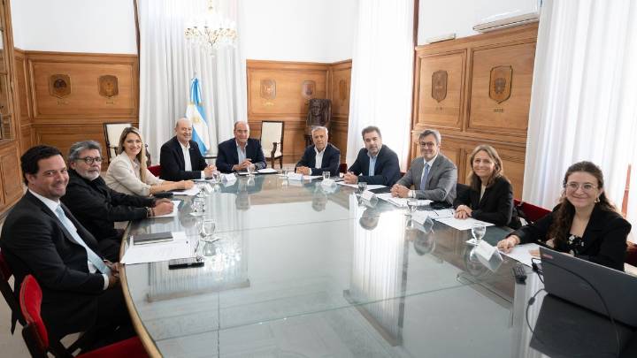 Reforma Laboral: los aspectos principales del proyecto que trabaja el Consejo de Mayo