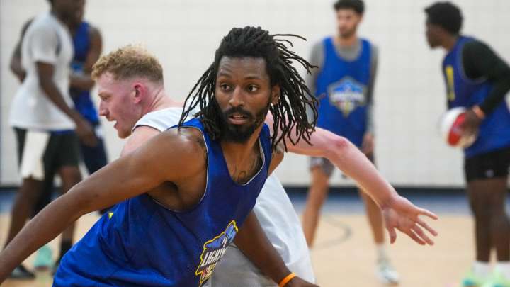 Pro Basketball League in Pawtucket-New England Lightning