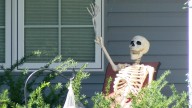 Phillip's Lincoln Lights helping spotlight spooky Halloween displays