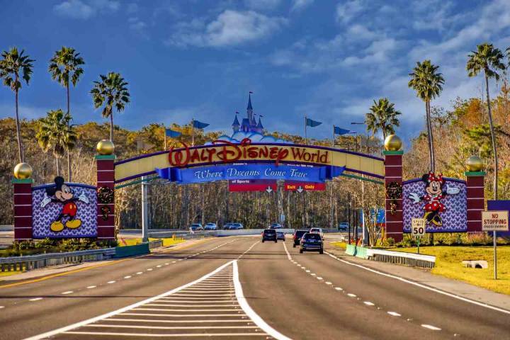 Ir a Disney será más caro que nunca: familias de Florida sienten el golpe del nuevo aumento