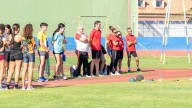 La exatleta internacional Diana Rivas imparte una clase maestra de lanzamientos en la Ciudad Deportiva Gran Canaria