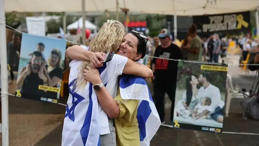 Israel anuncia que rehenes serán liberados por Hamás este lunes