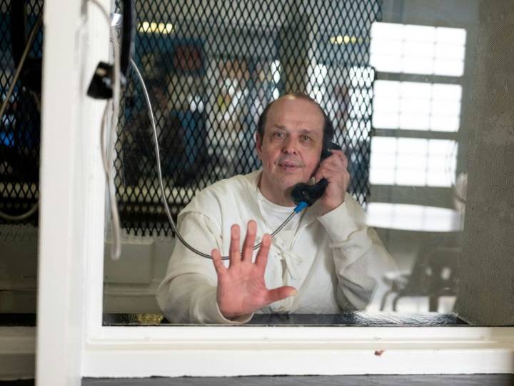 Texas appeals court halts execution of man in 'shaken baby' case