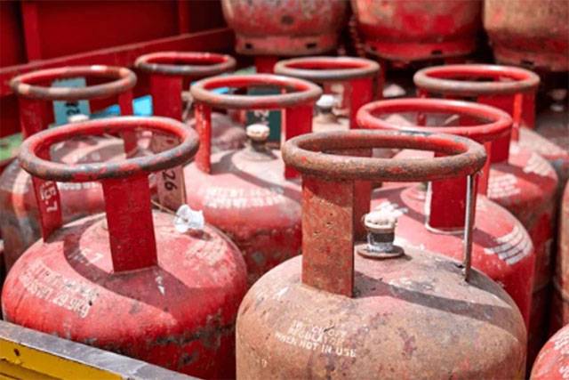 Commercial LPG cylinder price hiked by Rs 15.50, domestic rates unchanged
