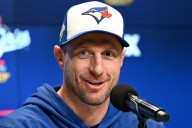Deadspin | Max Scherzer eyes World Series history as Blue Jays, Dodgers clash in Game 3