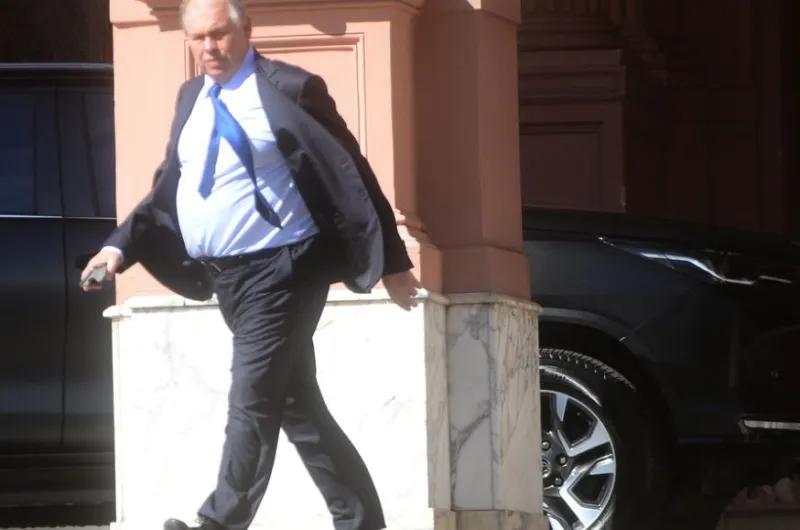 Renuncias y reestructuración: Werthein y Cúneo Libarona se van y el Gobierno planea fusionar ministerios