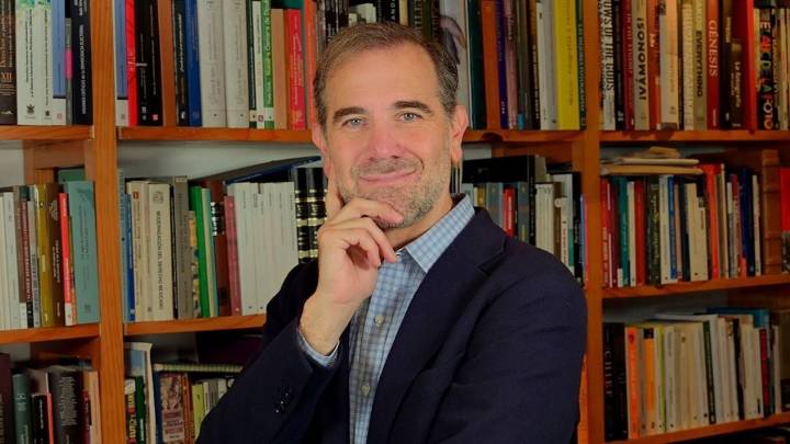 En opinión de Lorenzo Córdova: La cooptación política del INE, una muestra de la degradación democrática