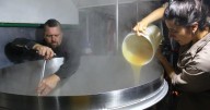 Hay solo tres productores de hidromiel en el país y uno de ellos está en El Bolsón, el único en la Patagonia