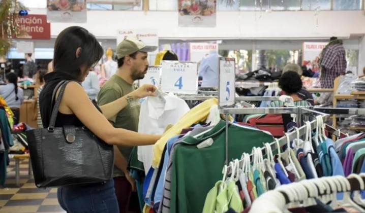Con bajas generalizadas en todos los rubros, las ventas minoristas cayeron un 4,2% interanual en septiembre