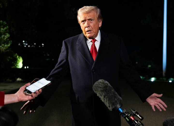 Cele|bitchy | SNAP benefits run out on November 1st because of Donald Trump’s shutdown